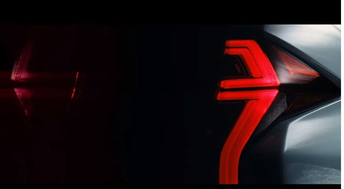 Desain stoplamp masih mempertahankan gaya 'mata menangis'