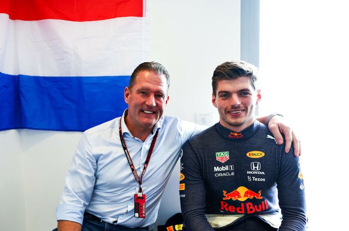 Jos Verstappen dan Max Verstappen. mantan pembalap F1 Jos Verstappen mengikuti Reli Belgia 2022