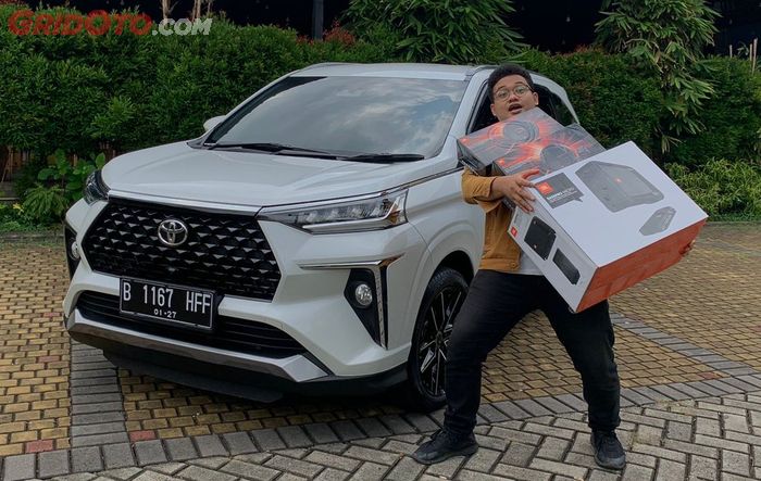 Toyota Veloz GridOto pasang paket audio JBL