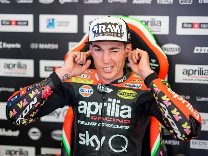 Aleix Espargaro ungkap Valentino Rossi tidak menurun level balapnya