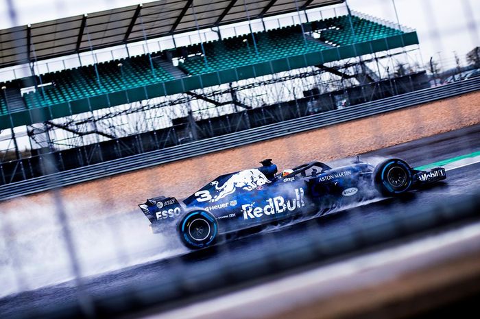 Mobil baru tim Red Bull Racing, RB14 