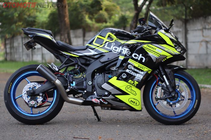 Modifikasi Kawasaki Ninja ZX-25R ala racing look ini telan biaya hingga 70 jutaan sob! 