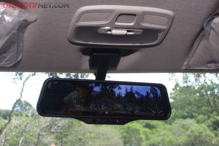 Suzuki XL7 Alpha dilengkapi Smart E-Mirror