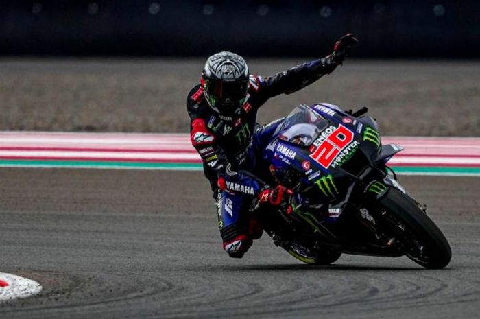 Fabio Quartararo saat menjalani tes MotoGP 2022 di sirkuit Mandalika, lombok, Nusa Tenggara Barat