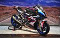 BMW S1000RR Dirombak Semua Area, Jadi Besutan WSBK di Jalan Raya