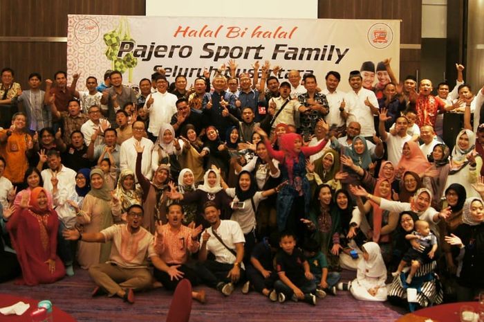 Halalbihalal Pajero Sport Family