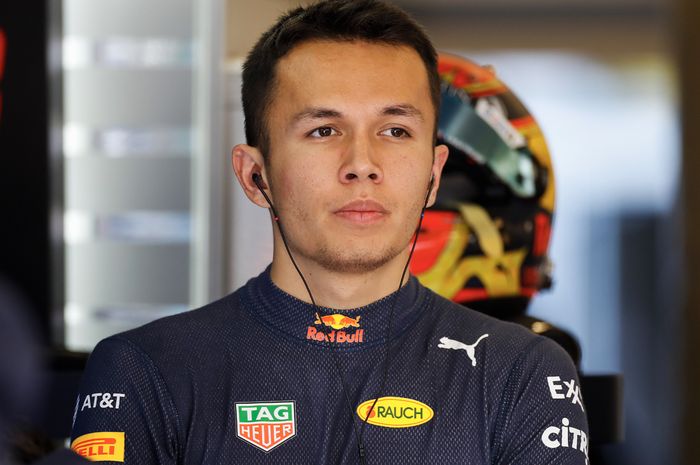 Alexander Albon hanya menjadi ireserve driver Red Bull Racing di F1 2021