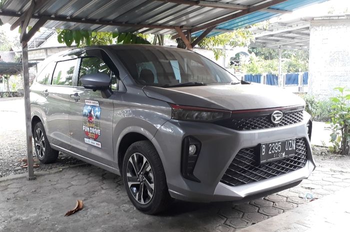Spesifikasi dan kisaran harga Daihatsu Xenia 1.5 R tahun 2024 seken.