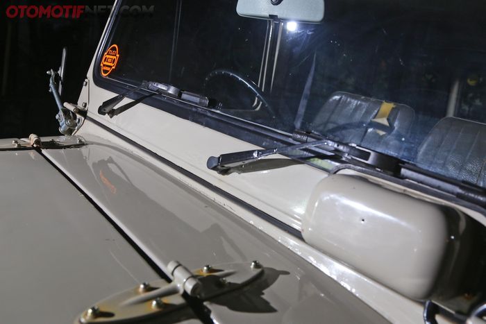 Toyota Land Cruiser BJ40 versi Australia tanpa panggangan sate 