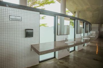 Ada kamar mandi juga loh!