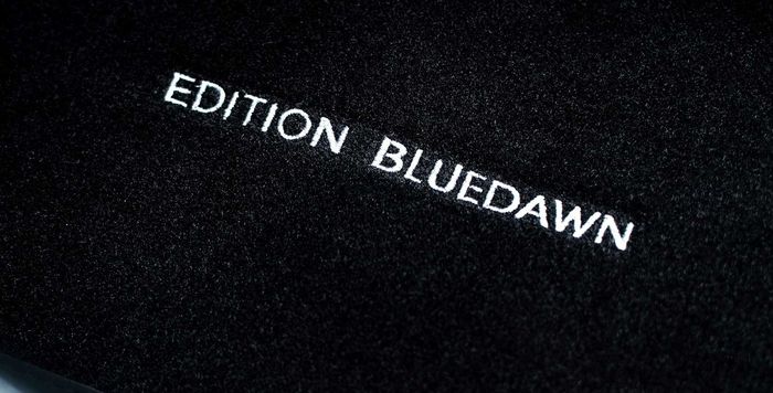 Karpet khusus di kabin Smart ForTwo EQ garapan Brabus