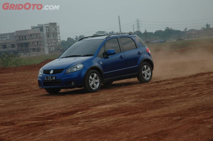 Test Drive Suzuki SX4 2010