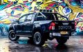 Perkenalkan Si Tampan Toyota Hilux Invincible 50