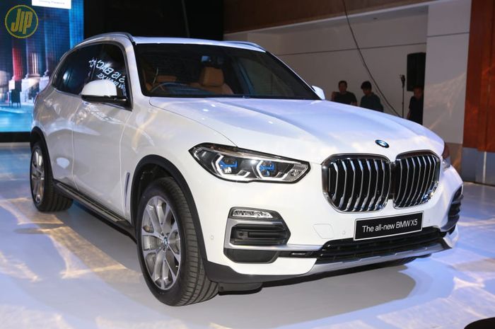 All New BMW X5 xDrive 40i