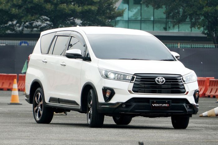 Toyota Kijang Innova