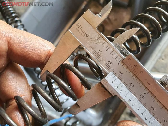 Diameter per sokbreker depan Yamaha Scorpio 