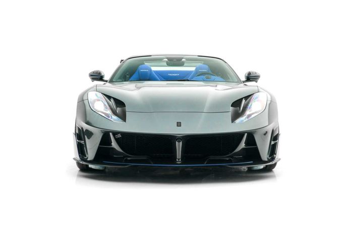 Ferrari 812 GTS dibuat agresif dengan body kit serat karbon