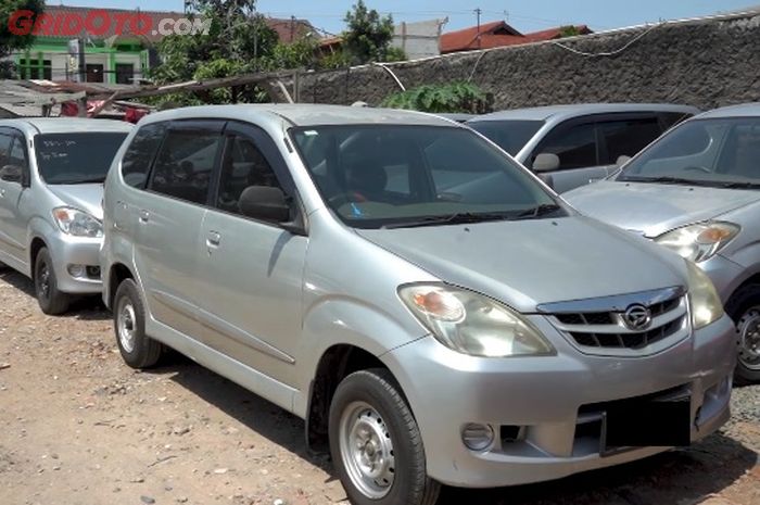 Harga mobil bekas Rp 50 jutaan