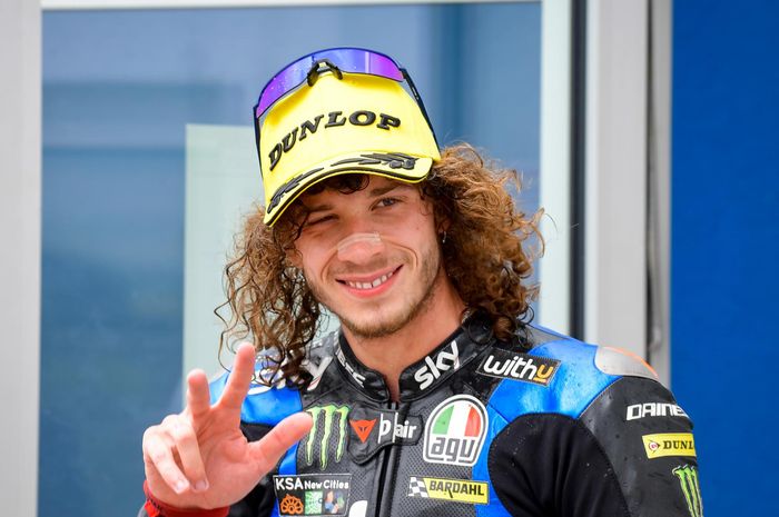 Marco Bezzecchi mengakui dirinya telah mendapatkan tawaran dari dua tim sekaligus untuk naik ke MotoGP pada 2022