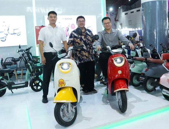Sepeda listrik Luna sekaligus dikenalkan di PRJ