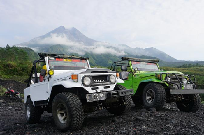 Wisata off-road di lereng Merapi