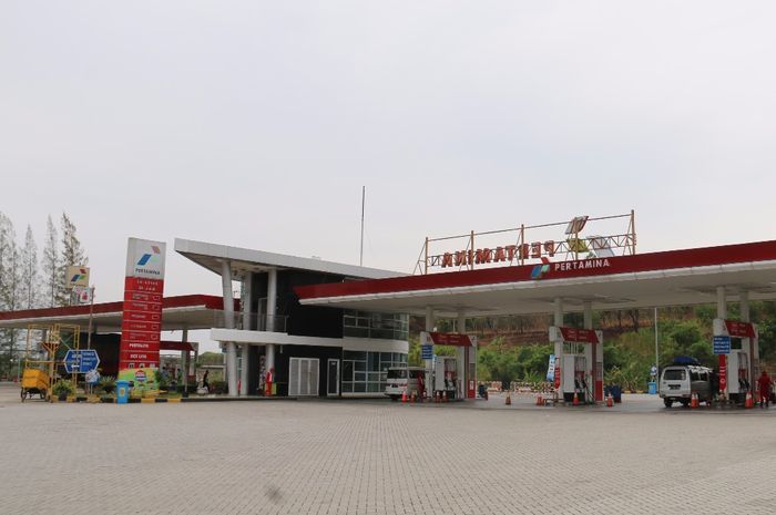 Ilustrasi Spbu di Tol Trans Jawa