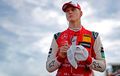 Ikuti Jejak Sang Ayah, Mick Schumacher Resmi Bergabung dengan Ferrari