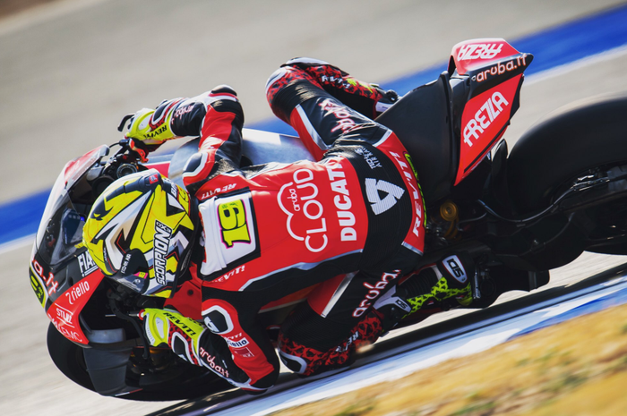 Alvaro Bautista meraih superpole WorldSBK Thailand 2019