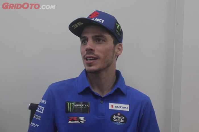 Joan Mir merasa kondisi basah sirkuit Mandalika seperti balapan kering. Semua pembalap saling sikut.