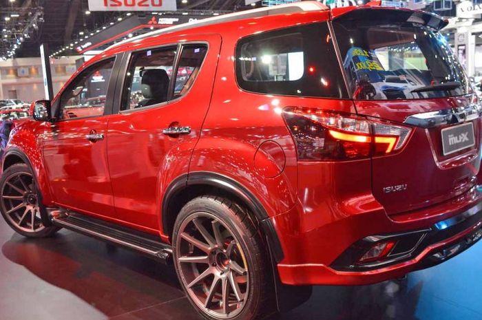 Isuzu MU-X custom mejeng di BIMS 2019