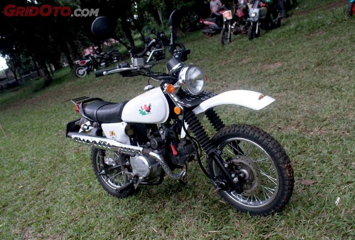 Honda Supra X 125 dibuat ala Honda XL 125 berukuran mini