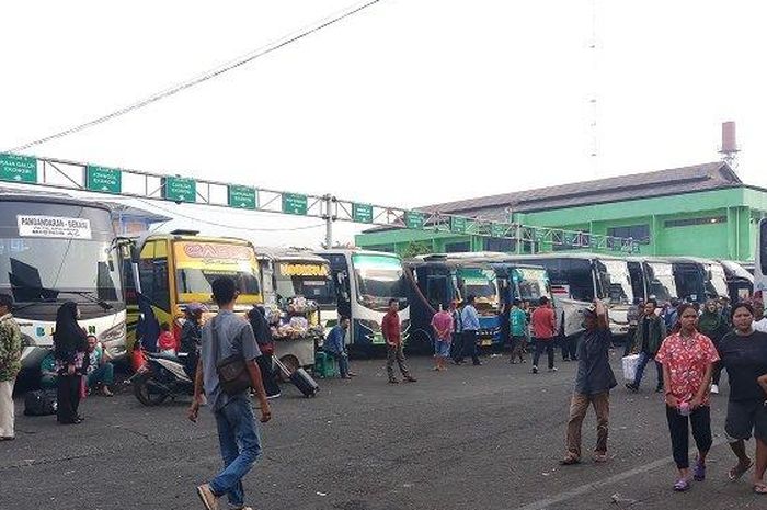 Ilustrasi terminal bus 