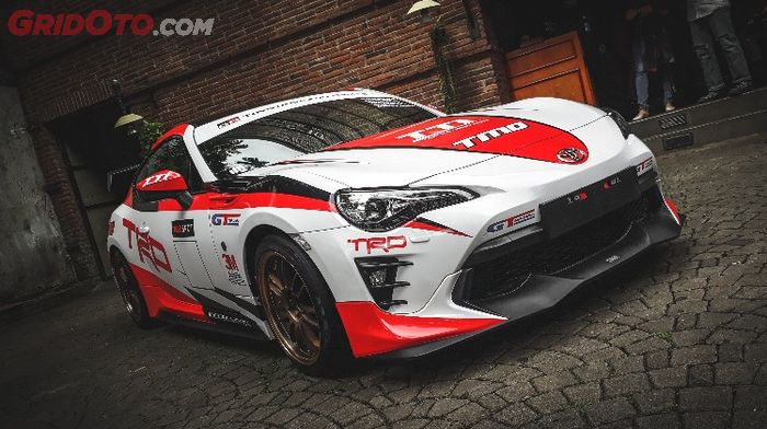 Toyota 86 dengan livery TTI