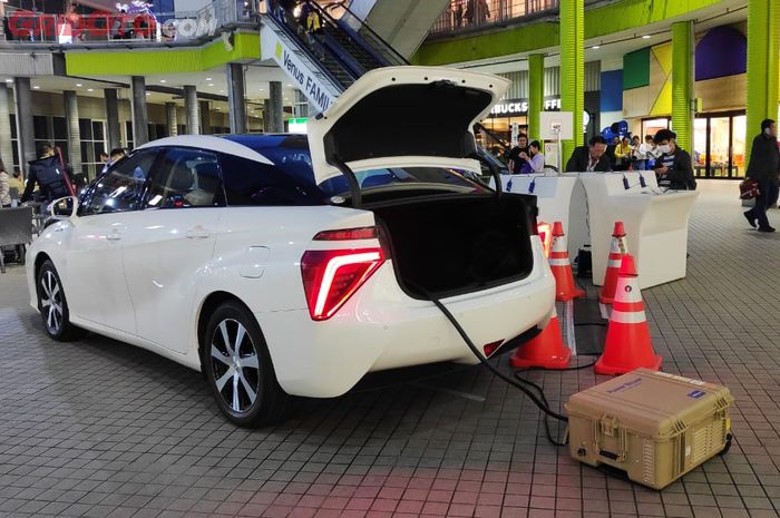 Toyota Mirai di VenusFort, Tokyo