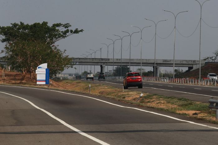 Astra Infra mengkampanyekan Nataru Aman &amp; Asik, suatu pengalaman perjalanan di jalan tol ASTRA Infra di momen Natal dan Tahun Baru yang aman, dan sesuai dengan Protokol Kesehatan