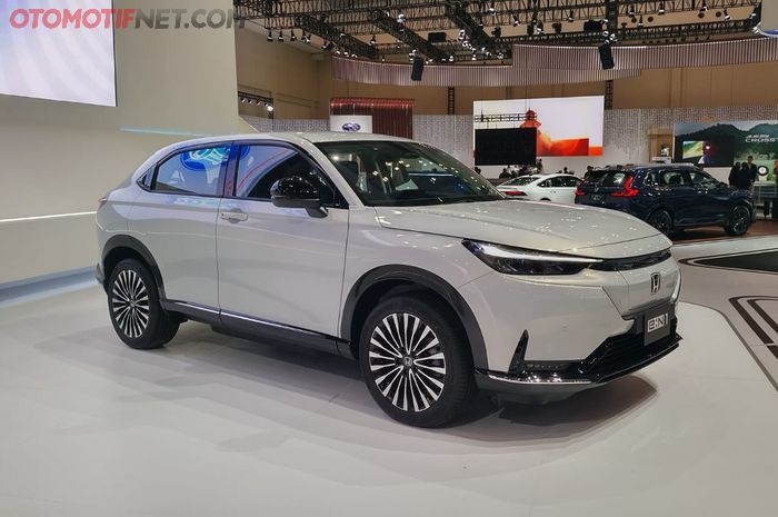 Honda e:N1 dipekernalkan sebagai mobil listrik pertama yang akan dijual Honda di Indonesia