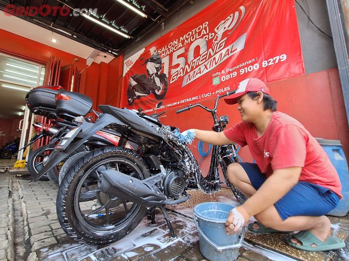 Awas mogok, ini penyeban mesin motor matic saat cuci steam