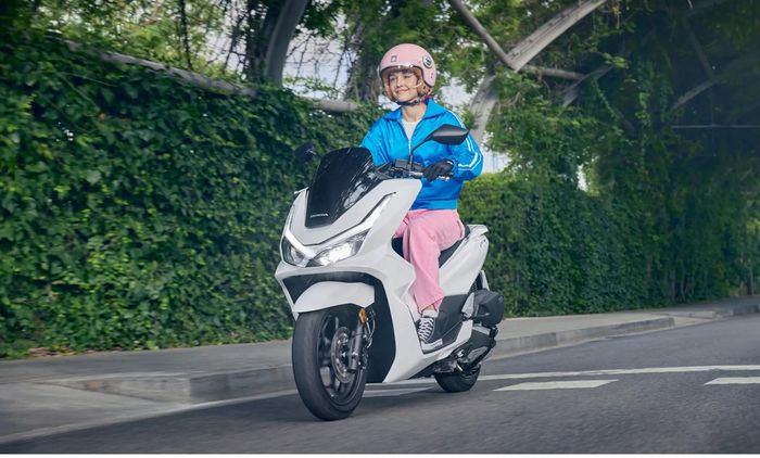 Kembaran PCX 160 ini bermesin 125 cc