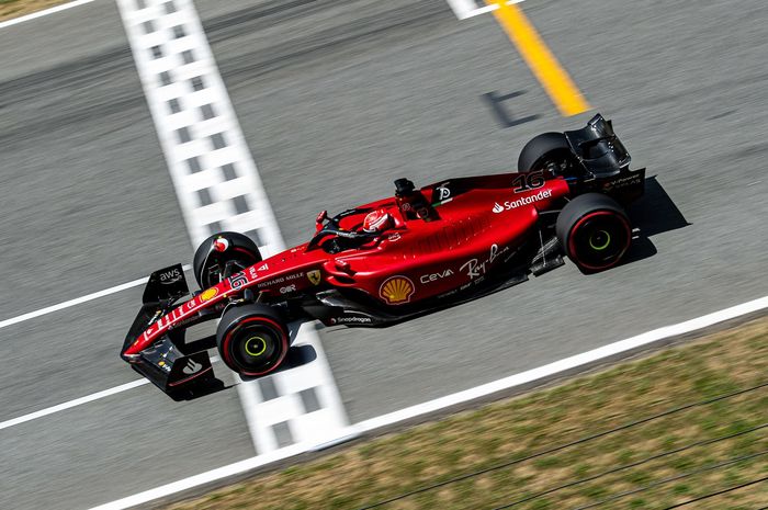 Charles Leclerc berhasil mengamankan pole position pada kualifikasi F1 Spanyol 2022