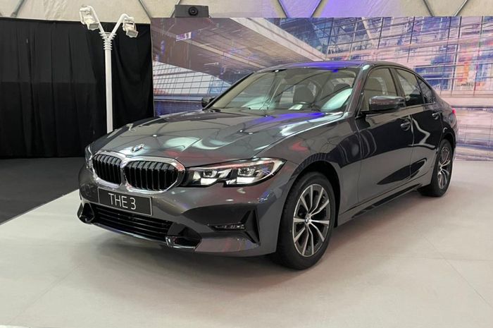 BMW 320i Dynamic G20 2022