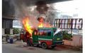  Angkot Hangus Dijilat Api, Gara-gara Korsleting Bikin Kerugian Sampai Rp 35 Juta
