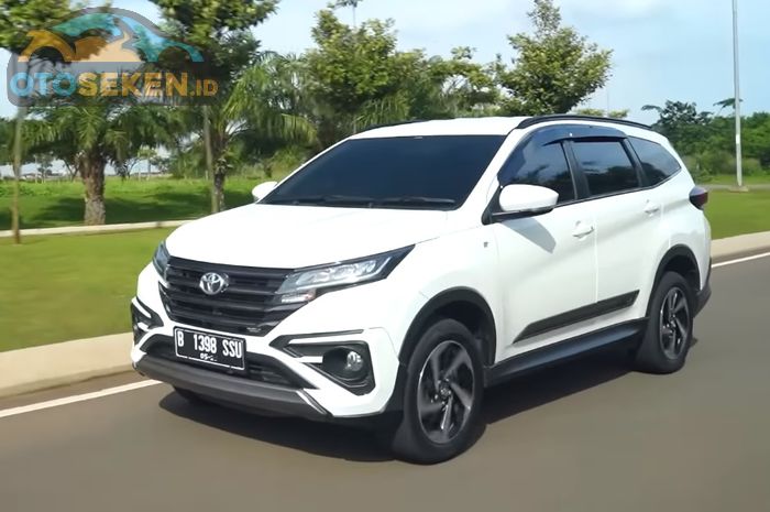 Harga Toyota Rush bekas tahun 2022