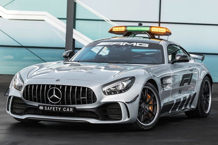 Mercedes-AMG GT R versi Safety Car F1 2018