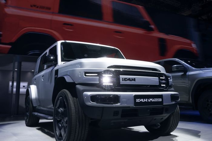 Spesifikasi iCar V23