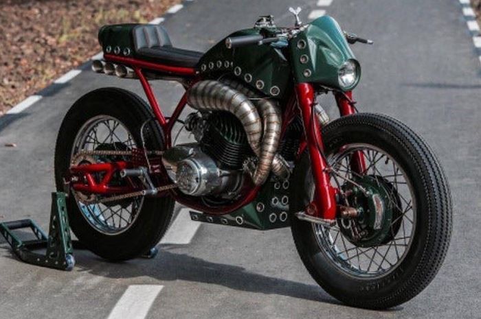IZH Jupiter 4 custom cafe racer dari Iron Custom Motorcycles, dilansir oleh Bikebrewers.com