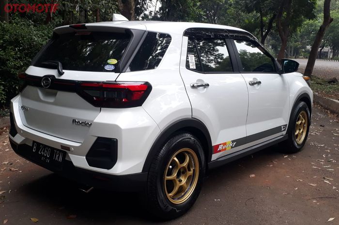 Begini Cara Ampuh Mengatasi Cat Mobil Bekas Warna Putih Yang Menguning