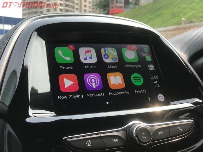 Mode Apple CarPlay yang ada di headunit Spark