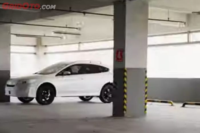 Mobil yang diduga Subaru XV muncul sekilas di akun youtube Subaru Indonesia.