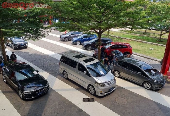 Beberapa mobil yang dijual di acara Mocarfest 2022.