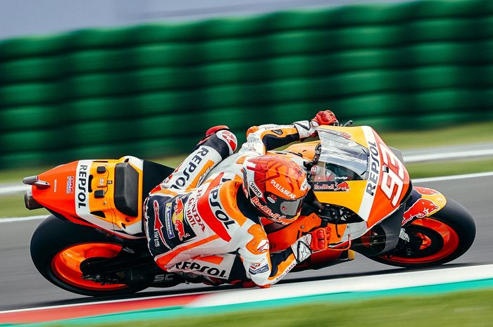 Belum sepenuhnya pulih, Marc Marquez bakal menderita saat menjalani tes MotoGP Misano agar Honda tidak tertinggal